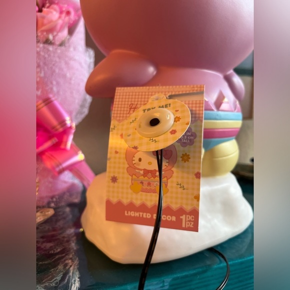 Hello Kitty SanrioEaster🌸 Hello Kitty Limited Edition Blow Mold🌸NWT - Picture 5 of 8